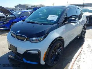 2019 BMW i3 s with VIN WBY8P8C51K7E77908, listed as a IAAI auction lot 41630001 with 61,334 mi miles. Bid and sale history available at carsss.com. Image 24.