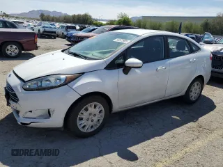 2018 Ford Fiesta S z VIN 3FADP4AJ4JM147048, wystawiony jako Copart lot #53572985 z przebiegiem 28 443 mil mil oraz Szkoda całkowita • Salvage title. Historia ofert i sprzedaży dostępna na DreamBid. Obrazek 1.