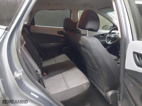 2020 Hyundai Kona SEL with VIN KM8K22AA5LU440441, listed as a IAAI auction lot 41664745 with 99,986 mi miles. Bid and sale history available at carsss.com. Image 8.