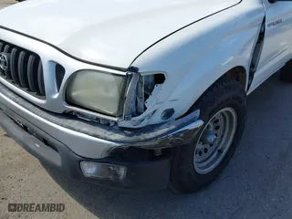 2002 Toyota Tacoma with VIN 5TENL42N92Z027486, listed as a IAAI auction lot 41819045 with 252,777 mi miles. Bid and sale history available at carsss.com. Image 16.