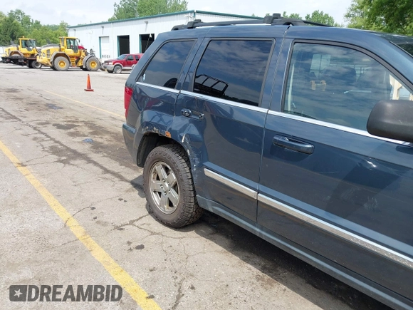 2007 Jeep Grand Cherokee Limited with VIN 1J8HR58227C561149, listed as a IAAI auction lot 42542789 with 250,790 mi miles and . Bid and sale history available at DreamBid. Image 6.
