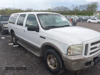 2005 Ford Excursion Eddie Bauer z VIN 1FMNU44L05ED40163, wystawiony jako IAAI lot #41989162 z przebiegiem 416 163 mil mil oraz . Historia ofert i sprzedaży dostępna na DreamBid. Obrazek 1.