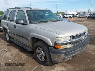 2005 Chevrolet Tahoe LT z VIN 1GNEK13Z65J242106, wystawiony jako IAAI lot #42304673 z przebiegiem 278 390 mil mil oraz . Historia ofert i sprzedaży dostępna na DreamBid. Obrazek 1.