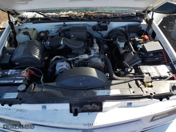 1998 Chevrolet Tahoe with VIN 3GNEK18R6WG128702, listed as a Copart auction lot 49961445 with 154,187 mi miles and Clean Title. Bid and sale history available at carsss.com. Image 11.