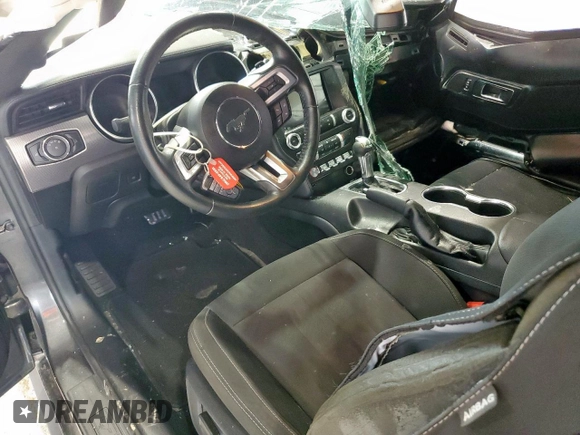 2020 Ford Mustang EcoBoost z VIN 1FA6P8TH7L5159827, wystawiony jako Copart lot #61649665 z przebiegiem 59 453 mil mil oraz Czysty tytuł • Clean title. Historia ofert i sprzedaży dostępna na DreamBid. Obrazek 8.