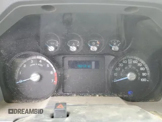 2013 Ford F-250 XL with VIN 1FT7X2B63DEA82726, listed as a Copart auction lot 43386635 with 150,119 mi miles and Salvage Title. Bid and sale history available at DreamBid. Image 9.