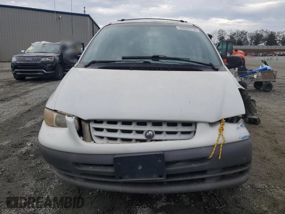 1999 Plymouth Voyager Grand SE z VIN 1P4GP44G7XB831207, wystawiony jako Copart lot #79558714 z przebiegiem 163 620 mil mil oraz Szkody całkowita. Historia ofert i sprzedaży dostępna na DreamBid. Obrazek 5.