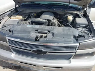 2006 Chevrolet Silverado 1500 LT1 with VIN 1GCEC19V96Z172386, listed as a IAAI auction lot 41496668 with 365,832 mi miles. Bid and sale history available at carsss.com. Image 10.