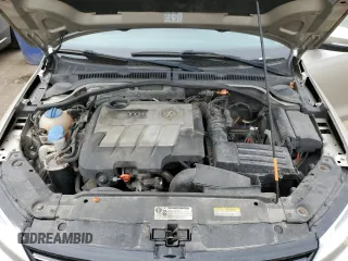 2013 Volkswagen Jetta Comfortline с VIN 3VWDL7AJ0DM247575, выставлен на аукционе Copart как лот 53722715 с пробегом 256 015 миль миль и Списание • Salvage title. История ставок и продаж доступна на DreamBid. Изображение 11.