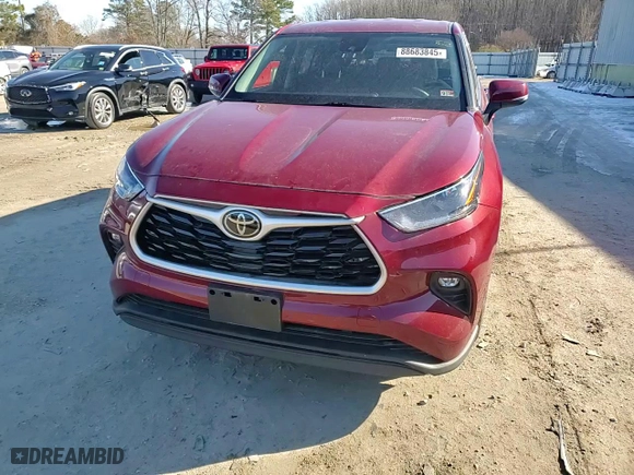 2021 Toyota Highlander L with VIN 5TDBZRBH9MS529973, listed as a Copart auction lot 88683845 with 40,365 mi miles and Salvage Title. Bid and sale history available at carsss.com. Image 12.