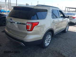 2017 Ford Explorer XLT z VIN 1FM5K7D85HGD89676, wystawiony jako IAAI lot #42313283 z przebiegiem 89 358 mil mil oraz . Historia ofert i sprzedaży dostępna na DreamBid. Obrazek 4.