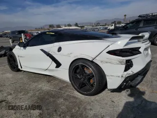 2020 Chevrolet Corvette 2LT with VIN 1G1Y72D45L5101896, listed as a Copart auction lot 43833635 with 8,226 mi miles and Salvage Title. Bid and sale history available at carsss.com. Image 2.
