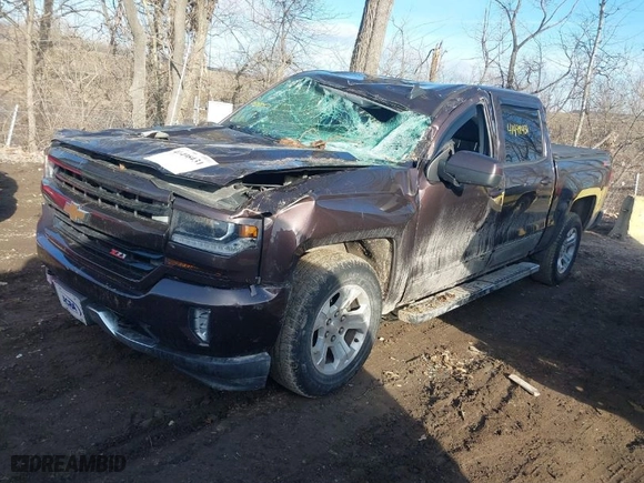 2016 Chevrolet Silverado 1500 LT with VIN 3GCUKRECXGG193508, listed as a IAAI auction lot 41498431 with 151,556 mi miles. Bid and sale history available at carsss.com. Image 2.