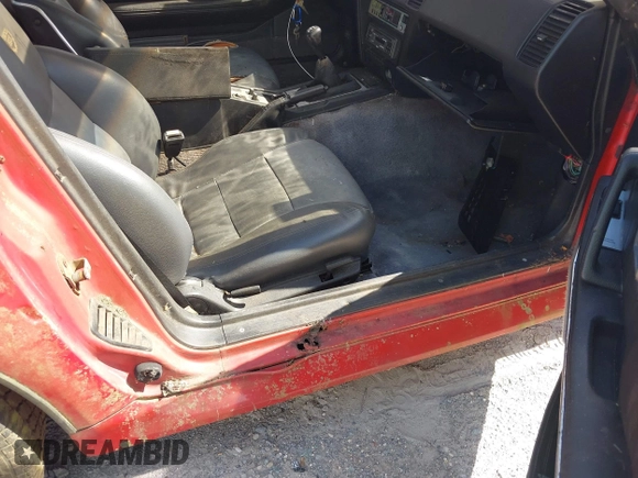 1986 Nissan 300ZX с VIN JN1HZ14SXGX166377, выставлен на аукционе IAAI как лот 42589059 с пробегом 181 067 миль миль и . История ставок и продаж доступна на DreamBid. Изображение 5.