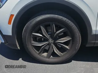 2024 Volkswagen Tiguan SE с VIN 3VV3B7AX0RM096462, выставлен на аукционе IAAI как лот 42844462 с пробегом 33 442 миль миль и . История ставок и продаж доступна на DreamBid. Изображение 44.
