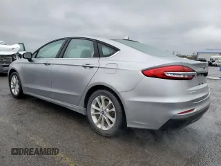 2020 Ford Fusion SE with VIN 3FA6P0HD3LR142902, listed as a Copart auction lot 51999185 with 43,220 mi miles and Salvage Title. Bid and sale history available at carsss.com. Image 2.