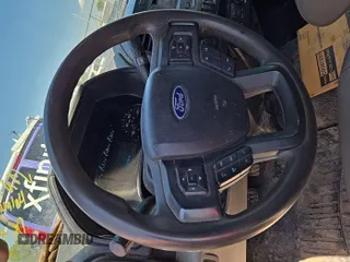 2022 Ford F-250 XL z VIN 1FT7X2B62NEE67860, wystawiony jako IAAI lot #42587547 z przebiegiem 71 328 mil mil oraz . Historia ofert i sprzedaży dostępna na DreamBid. Obrazek 1.