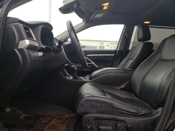 2017 Toyota Highlander XLE with VIN 5TDJZRFH7HS379891, listed as a Copart auction lot 51795675 with 86,123 mi miles and Salvage Title. Bid and sale history available at carsss.com. Image 7.