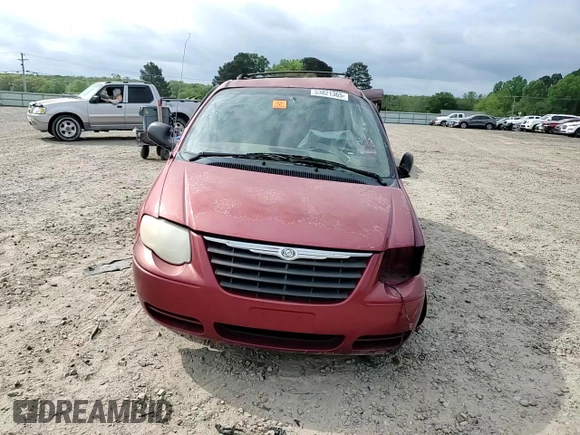 2001 Chrysler Voyager LX with VIN 1C4GJ45331B153080, listed as a Copart auction lot 53821365 with Not Provided miles and Clean Title. Bid and sale history available at DreamBid. Image 13.