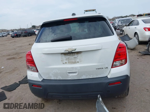 2015 Chevrolet Trax LS with VIN KL7CJKSB8FB087564, listed as a IAAI auction lot 41646208 with 179,335 mi miles. Bid and sale history available at carsss.com. Image 17.