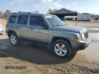 2013 Jeep Patriot Latitude with VIN 1C4NJPFA3DD168869, listed as a Copart auction lot 43795155 with 216,946 mi miles and Clean Title. Bid and sale history available at carsss.com. Image 4.