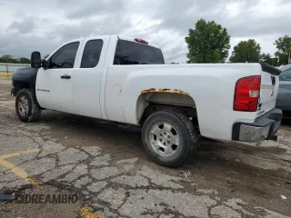 2007 Chevrolet Silverado 1500 LT w/1LT with VIN 1GCEC19087Z561266, listed as a Copart auction lot 68444634 with 283,996 mi miles and Salvage Title. Bid and sale history available at carsss.com. Image 2.