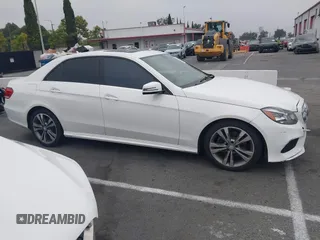 2014 Mercedes-Benz E 350 Sport с VIN WDDHF5KB2EA811464, выставлен на аукционе IAAI как лот 42655536 с пробегом 85 598 миль миль и . История ставок и продаж доступна на DreamBid. Изображение 13.