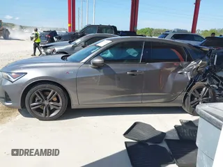 2024 Acura Integra w/A-Spec Package z VIN 19UDE4H30RA019245, wystawiony jako IAAI lot #41515574 z przebiegiem 12 412 mil mil oraz . Historia ofert i sprzedaży dostępna na DreamBid. Obrazek 14.