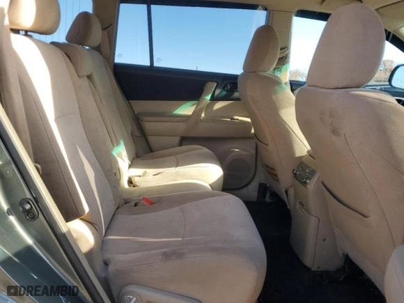 2013 Toyota Highlander with VIN 5TDZA3EH3DS041469, listed as a Copart auction lot 82552414 with 123,780 mi miles and Salvage Title. Bid and sale history available at carsss.com. Image 11.