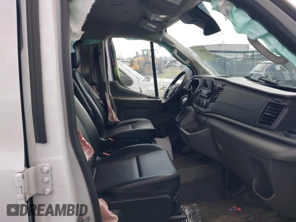 2022 Ford Transit Cargo with VIN 1FTBR1YG6NKA84259, listed as a IAAI auction lot 40764177 with 80,042 mi miles and . Bid and sale history available at DreamBid. Image 5.
