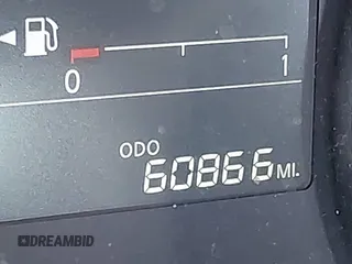 2020 Nissan Versa S z VIN 3N1CN8DV2LL817693, wystawiony jako IAAI lot #41591773 z przebiegiem 60 866 mil mil oraz . Historia ofert i sprzedaży dostępna na DreamBid. Obrazek 15.