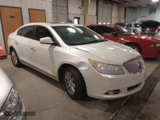 2012 Buick LaCrosse Leather with VIN 1G4GC5ER3CF182574, listed as a IAAI auction lot 41579024 with 136,484 mi miles. Bid and sale history available at carsss.com. Image 1.
