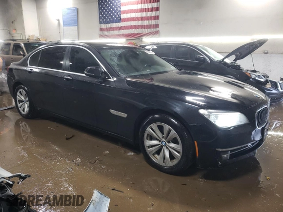 2015 BMW 7 Series 740Li xDrive with VIN WBAYF4C50FGS99499, listed as a Copart auction lot 87686735 with 108,568 mi miles and Salvage Title. Bid and sale history available at carsss.com. Image 4.