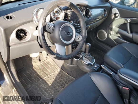 2006 MINI Convertible with VIN WMWRF33576TG15523, listed as a Copart auction lot 54199155 with 60,512 mi miles and Clean Title. Bid and sale history available at DreamBid. Image 8.