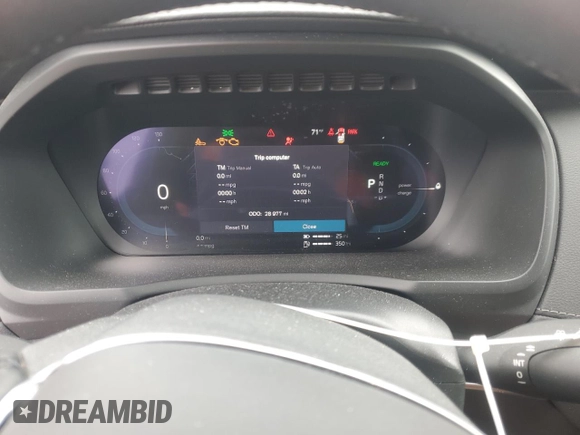 2023 Volvo XC90 Ultimate Bright Theme with VIN YV4H60CA1P1946339, listed as a Copart auction lot 62216265 with 28,977 mi miles and Salvage title. Bid and sale history available at DreamBid. Image 9.