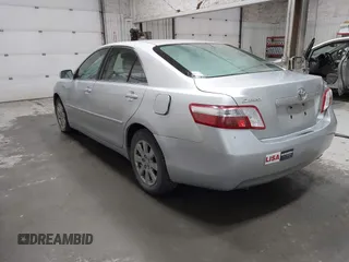 2007 Toyota Camry z VIN JTNBB46KX73018805, wystawiony jako IAAI lot #42210872 z przebiegiem 138 975 mil mil oraz . Historia ofert i sprzedaży dostępna na DreamBid. Obrazek 3.