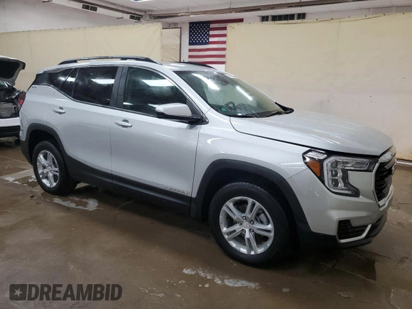 2022 GMC Terrain SLE with VIN 3GKALTEV3NL249523, listed as a Copart auction lot 56472945 with 27,620 mi miles and Salvage title. Bid and sale history available at DreamBid. Image 4.