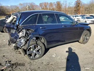2017 Mercedes-Benz GLC 300 z VIN WDC0G4JB8HF137760, wystawiony jako Copart lot #80457914 z przebiegiem 90 236 mil mil oraz Szkoda całkowita • Salvage title. Historia ofert i sprzedaży dostępna na DreamBid. Obrazek 3.