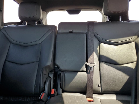 2020 Cadillac XT6 FWD Premium Luxury z VIN 1GYKPCRS9LZ126510, wystawiony jako Copart lot #58240585 z przebiegiem 57 156 mil mil oraz Szkoda całkowita • Salvage title. Historia ofert i sprzedaży dostępna na DreamBid. Obrazek 10.