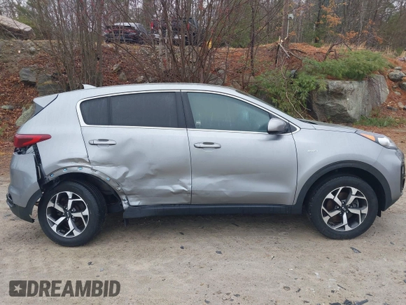 2022 Kia Sportage LX with VIN KNDPMCAC9N7954564, listed as a IAAI auction lot 41892686 with 37,624 mi miles and . Bid and sale history available at carsss.com. Image 13.