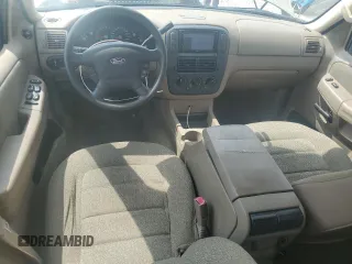2004 Ford Explorer XLS z VIN 1FMZU72K94UA68195, wystawiony jako Copart lot #56412745 z przebiegiem 150 784 mil mil oraz Szkody całkowita. Historia ofert i sprzedaży dostępna na DreamBid. Obrazek 8.