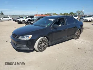 2016 Volkswagen Jetta Sport z VIN 3VWD17AJ2GM414240, wystawiony jako Copart lot #43124425 z przebiegiem 150 114 mil mil oraz Szkody całkowita. Historia ofert i sprzedaży dostępna na DreamBid. Obrazek 1.