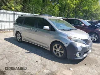 2012 Toyota Sienna SE with VIN 5TDXK3DC7CS239254, listed as a Copart auction lot 53244725 with 134,669 mi miles and Clean Title. Bid and sale history available at carsss.com. Image 4.
