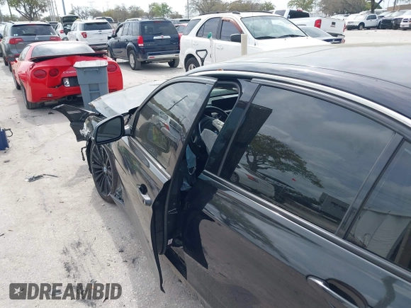 2013 BMW 3 Series 328i xDrive with VIN WBA3B5C53DF591002, listed as a IAAI auction lot 38877599 with 136,098 mi miles and . Bid and sale history available at DreamBid. Image 13.