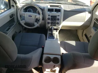 2009 Ford Escape Hybrid with VIN 1FMCU59309KA99802, listed as a Copart auction lot 76239904 with 109,711 mi miles and Non repairable. Bid and sale history available at DreamBid. Image 8.