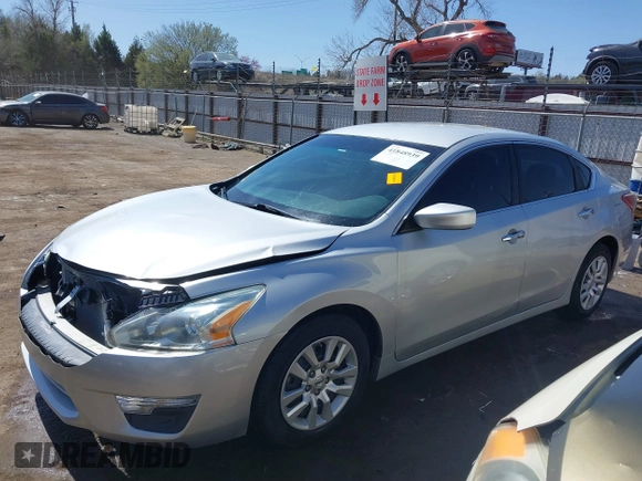 2013 Nissan Altima SV with VIN 1N4AL3AP4DN539082, listed as a IAAI auction lot 41848939 with 142,294 mi miles and . Bid and sale history available at carsss.com. Image 15.