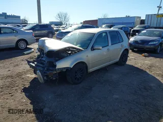 2005 Volkswagen Golf с VIN 9BWFR61J354015902, выставлен на аукционе IAAI как лот 41462331 с пробегом 235 754 миль миль и . История ставок и продаж доступна на DreamBid. Изображение 2.