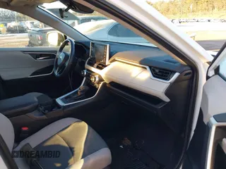 2021 Toyota RAV4 XLE with VIN 2T3P1RFV0MC145867, listed as a IAAI auction lot 41363287 with 45,301 mi miles and . Bid and sale history available at DreamBid. Image 5.