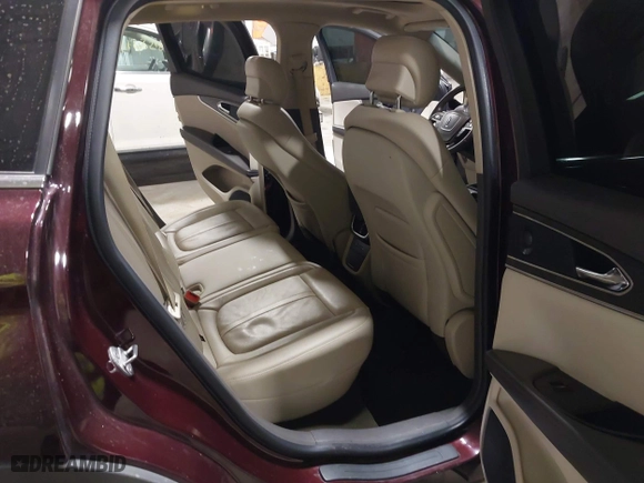 2019 Lincoln Nautilus Reserve with VIN 2LMPJ8LPXKBL42446, listed as a IAAI auction lot 41224159 with 117,630 mi miles. Bid and sale history available at carsss.com. Image 8.