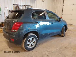 2022 Chevrolet Trax LT with VIN KL7CJPSM5NB561161, listed as a IAAI auction lot 41735792 with 12,136 mi miles. Bid and sale history available at carsss.com. Image 4.